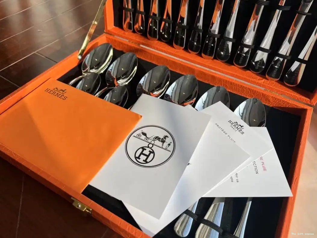 SET HERMES CUSTOM CUTLERY 0518